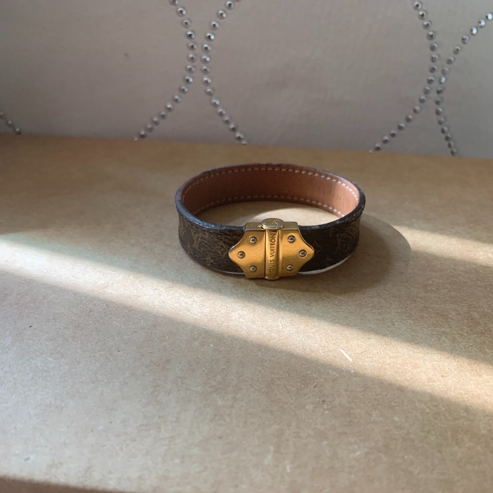 LOUIS VUITTON NANO MONOGRAM BRACELET